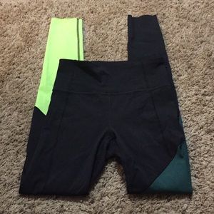 DONATED Under Armour high rise leggings